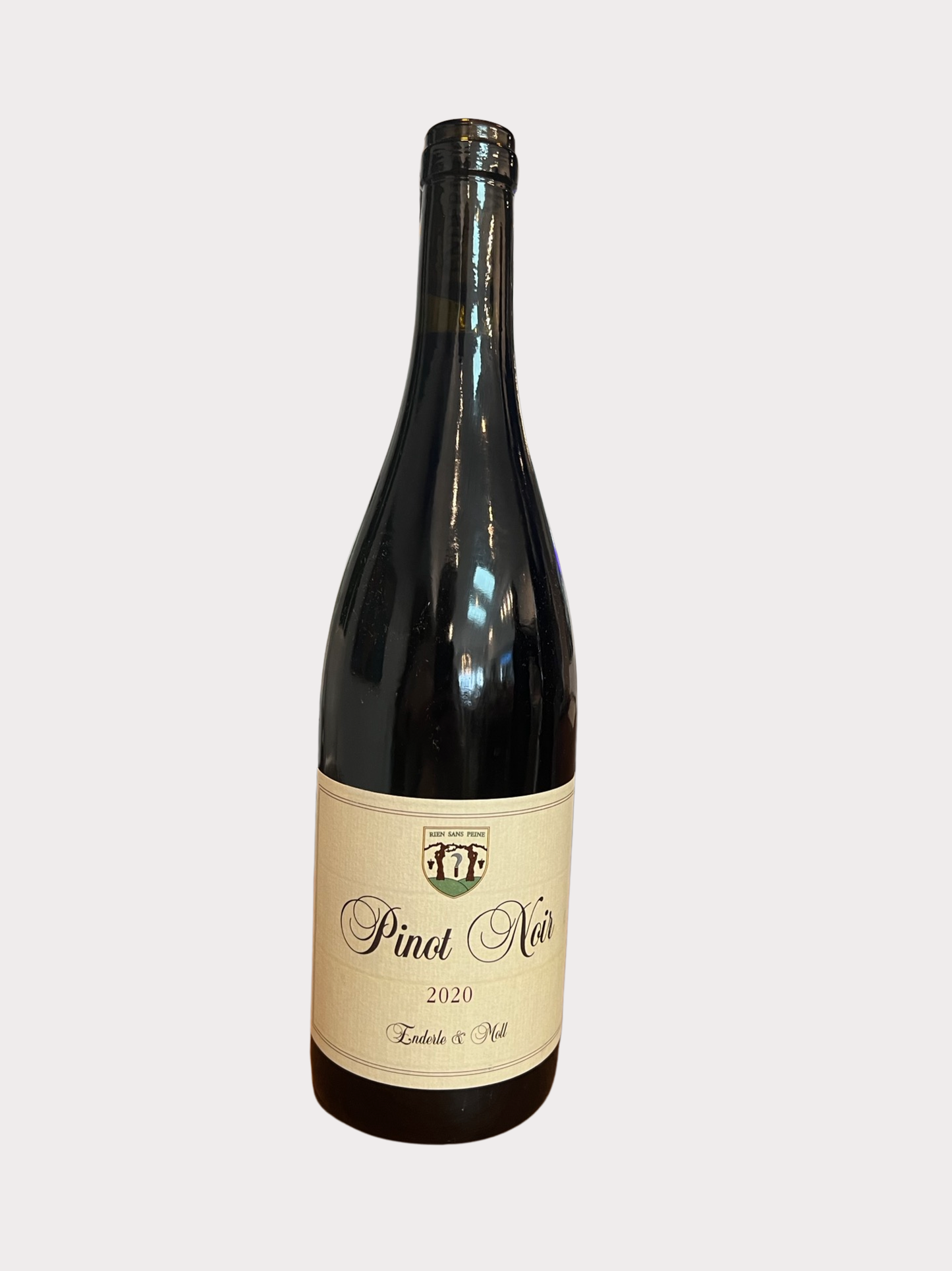 2020 Enderle & Moll Basis Pinot Noir